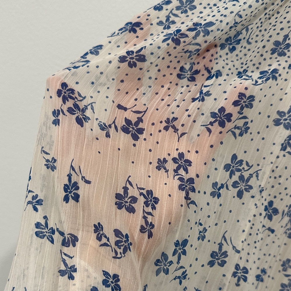 Abercrombie & Fitch White and Blue Pleated Floral Dress - Picture 15 of 16
